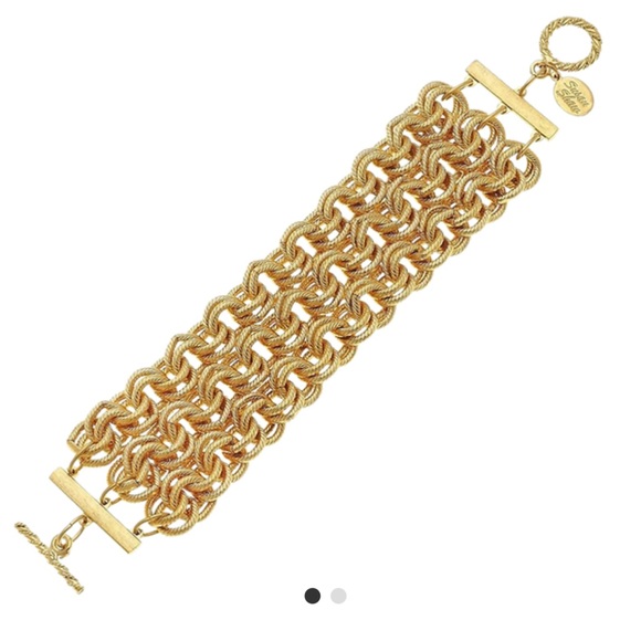 Susan Shaw Triple Strand Double Link
Chain Bracelet-Gold - Picture 7 of 8